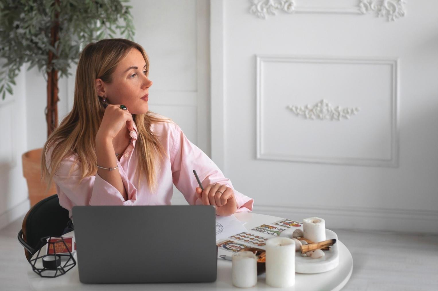 Construction de scénarios financiers prévisionnels adaptés